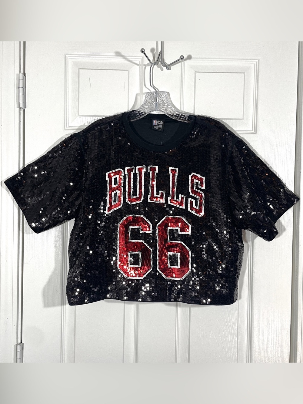 Chicago Bulls Sequin Crop Top Jersey Style “66” Black NBA Tee XL